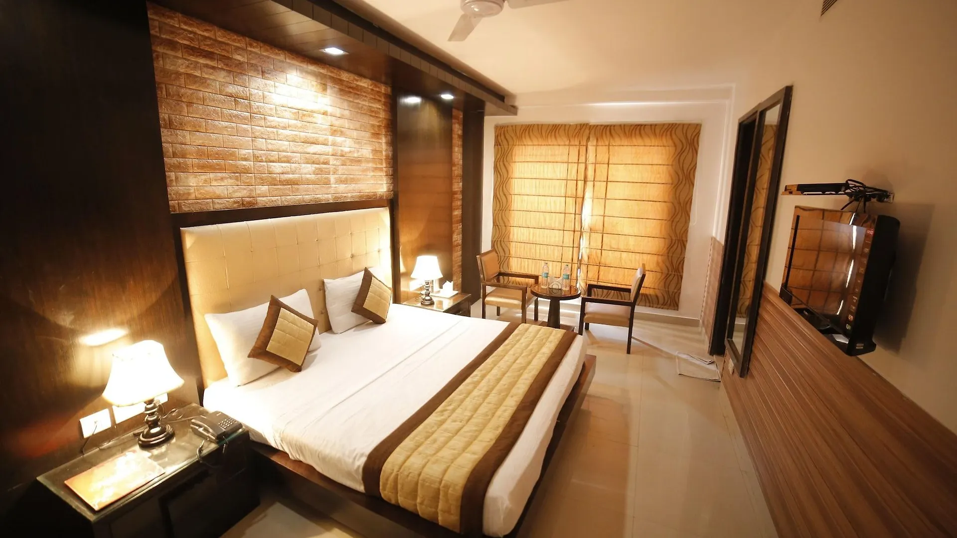Hotel Delhi Pride, Karol Bagh